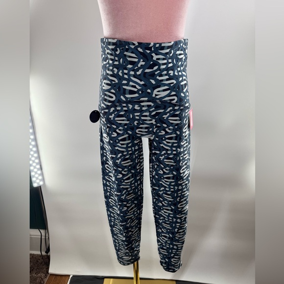 NWT Spanx Illuminate Her Leggings - Picture 3 of 11